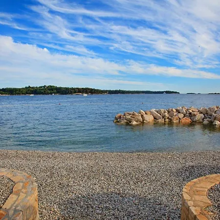 Holiday home Melisa 5 *